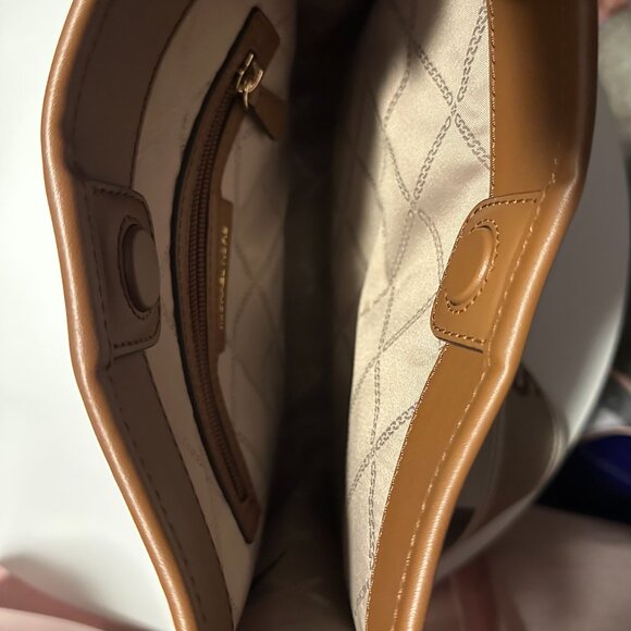 Michael Kors-Luisa Large Signature Logo Messenger Bag - Picture 4 of 4